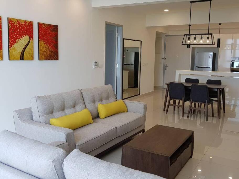 Jazz 313 Cosy 2-Bedroom Suite With Pool & Seaview Bagan Jermal ภายนอก รูปภาพ